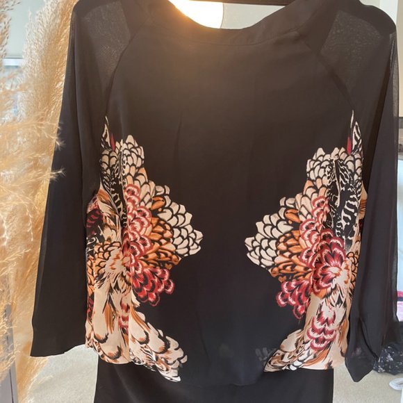 Black blouse with floral pattern - Picture 2 of 2